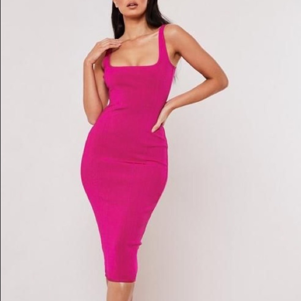 NWT MISSGUIDED FUCHSIA PETITE BANDAGE SCOOP FRONT DRESS